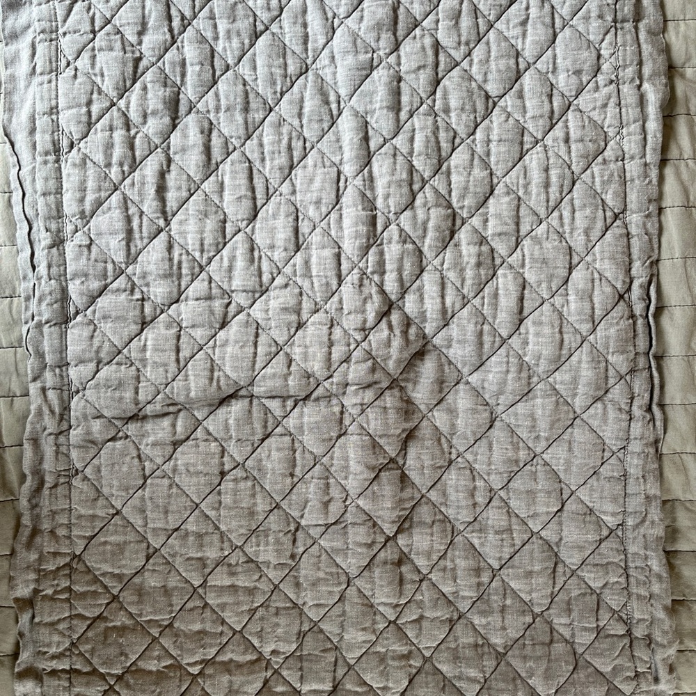 One Pottery Barn Quilted Pillowcase in Gray 100% linen Standard